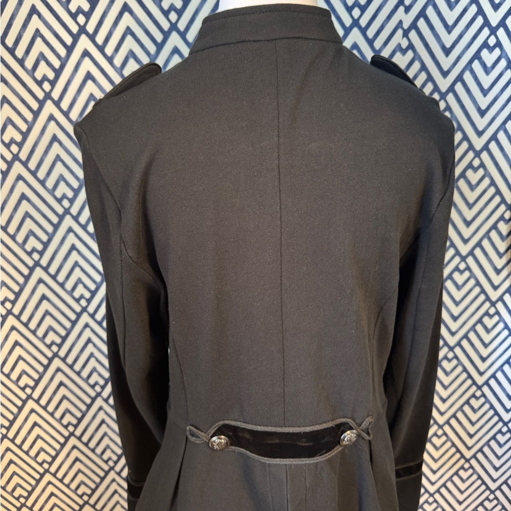 Chic Black Military Style Jacket - Picture 6 of 8